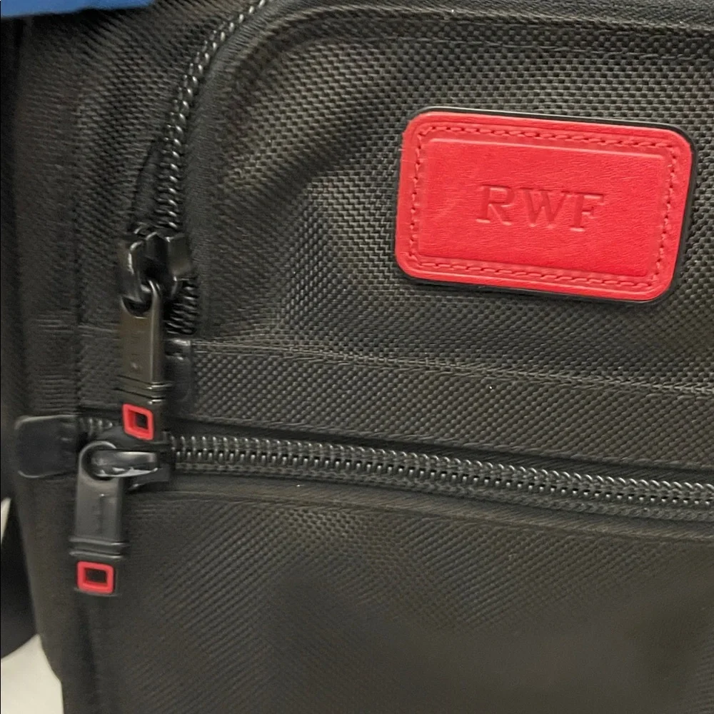 TUMI AlPHA EXPANDABLE LAP TOP BRIEFCASE TRAVEL BAG SIZE M